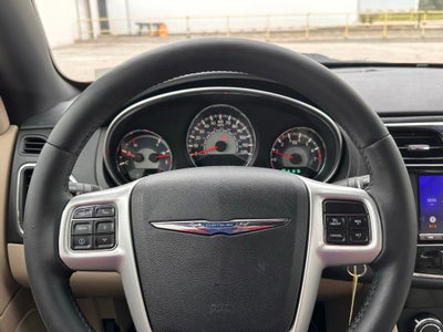 2014 Chrysler 200 Limited