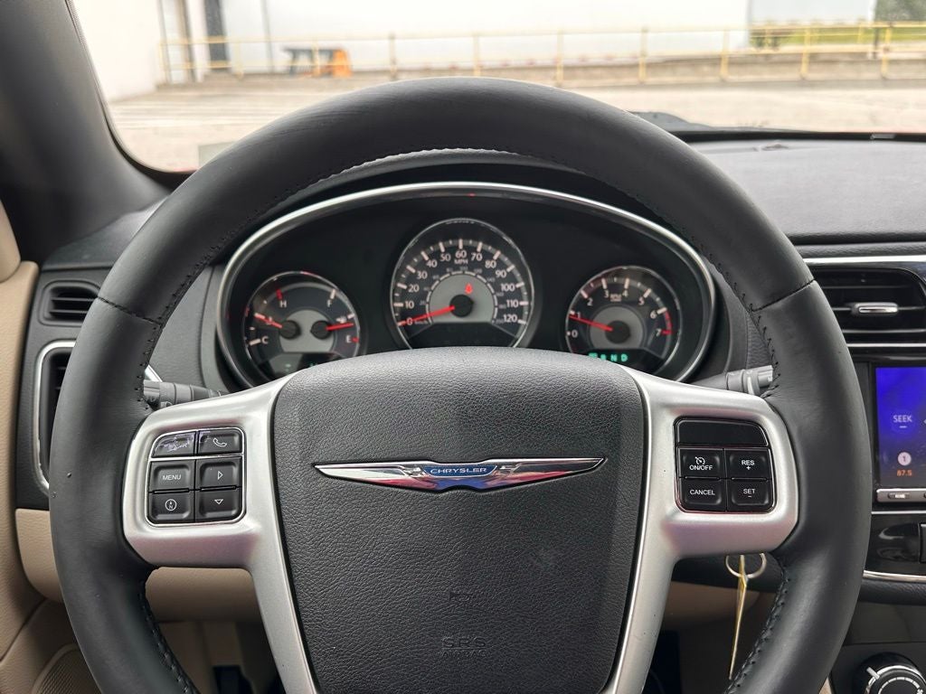 2014 Chrysler 200 Limited