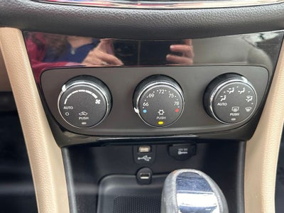 2014 Chrysler 200 Limited