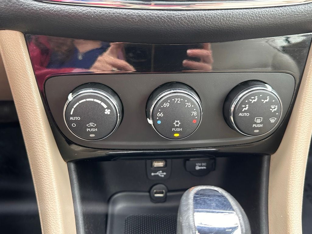 2014 Chrysler 200 Limited