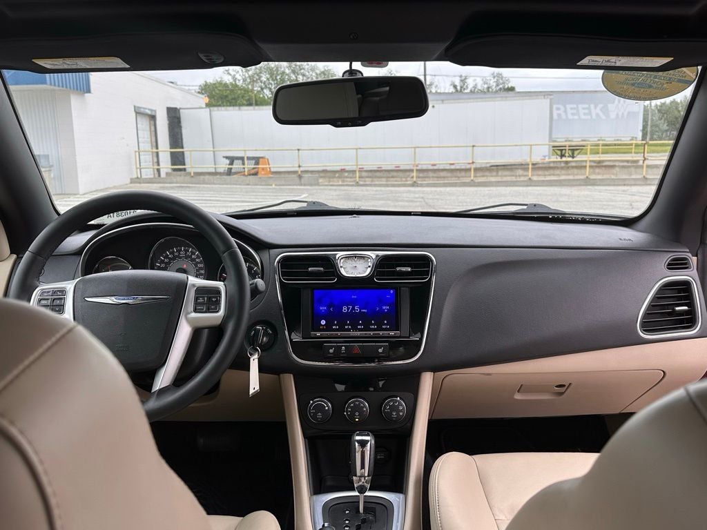 2014 Chrysler 200 Limited