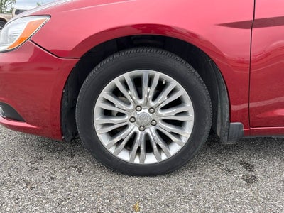 2014 Chrysler 200 Limited