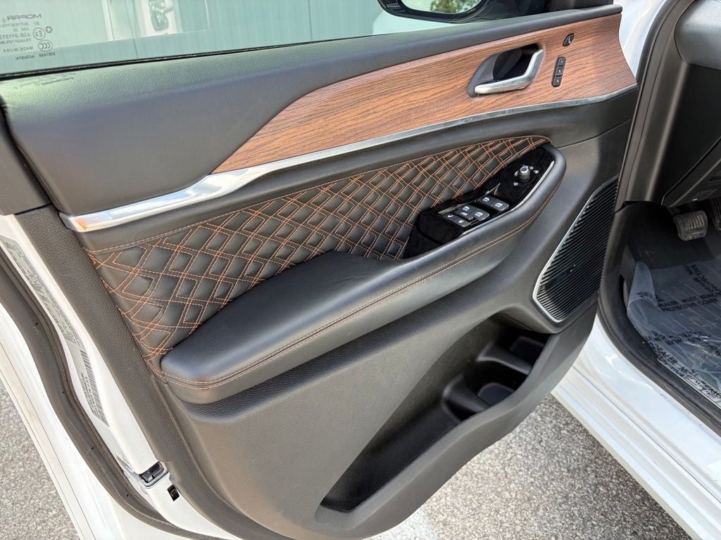 2022 Jeep Grand Cherokee Summit