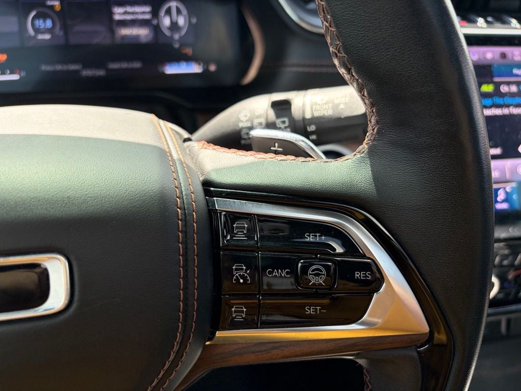 2022 Jeep Grand Cherokee Summit
