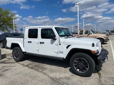 2022 Jeep Gladiator Overland