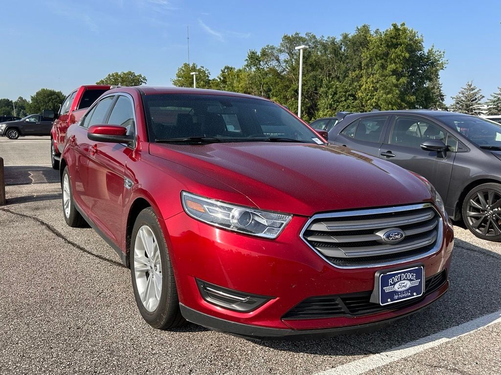 2018 Ford Taurus SEL