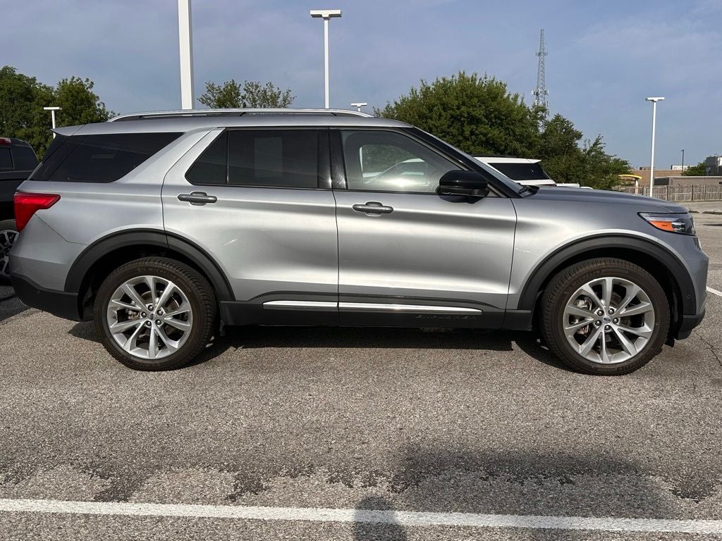 2023 Ford Explorer Platinum