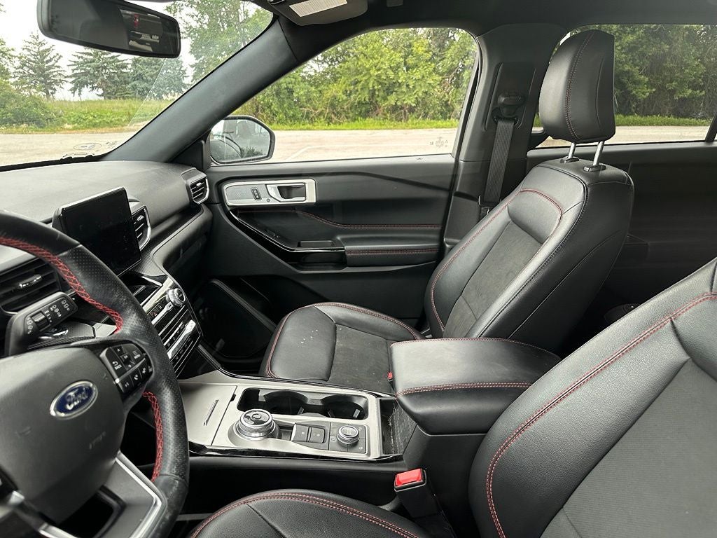2022 Ford Explorer ST-Line