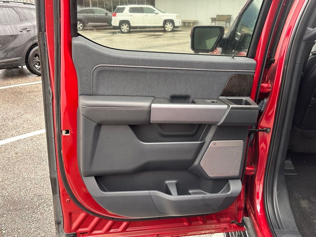 2022 Ford F-150 Lightning Lariat