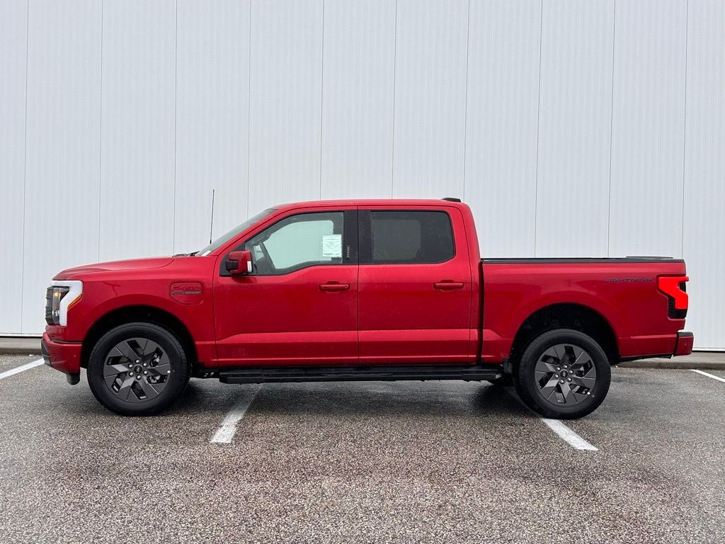 2022 Ford F-150 Lightning Lariat
