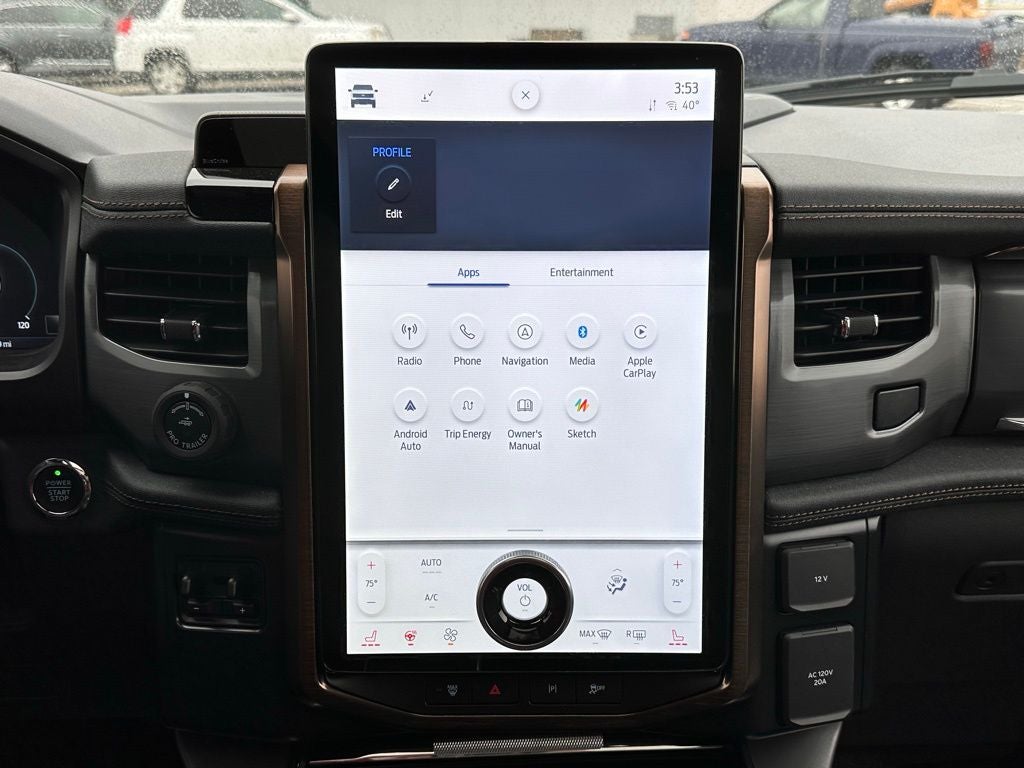 2022 Ford F-150 Lightning Lariat