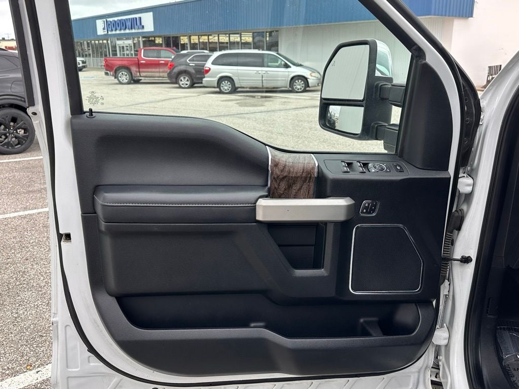 2019 Ford F-350SD Lariat DRW