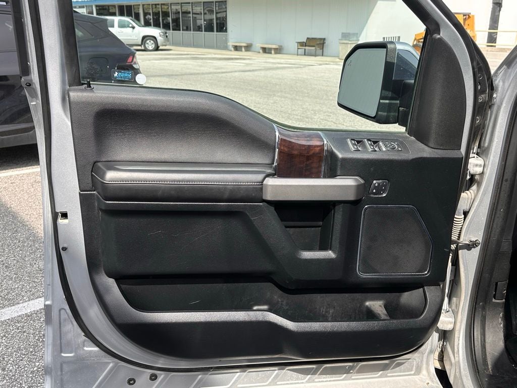 2017 Ford F-150 Platinum