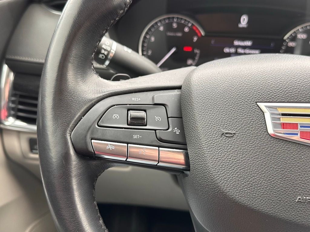 2023 Cadillac XT4 Premium Luxury