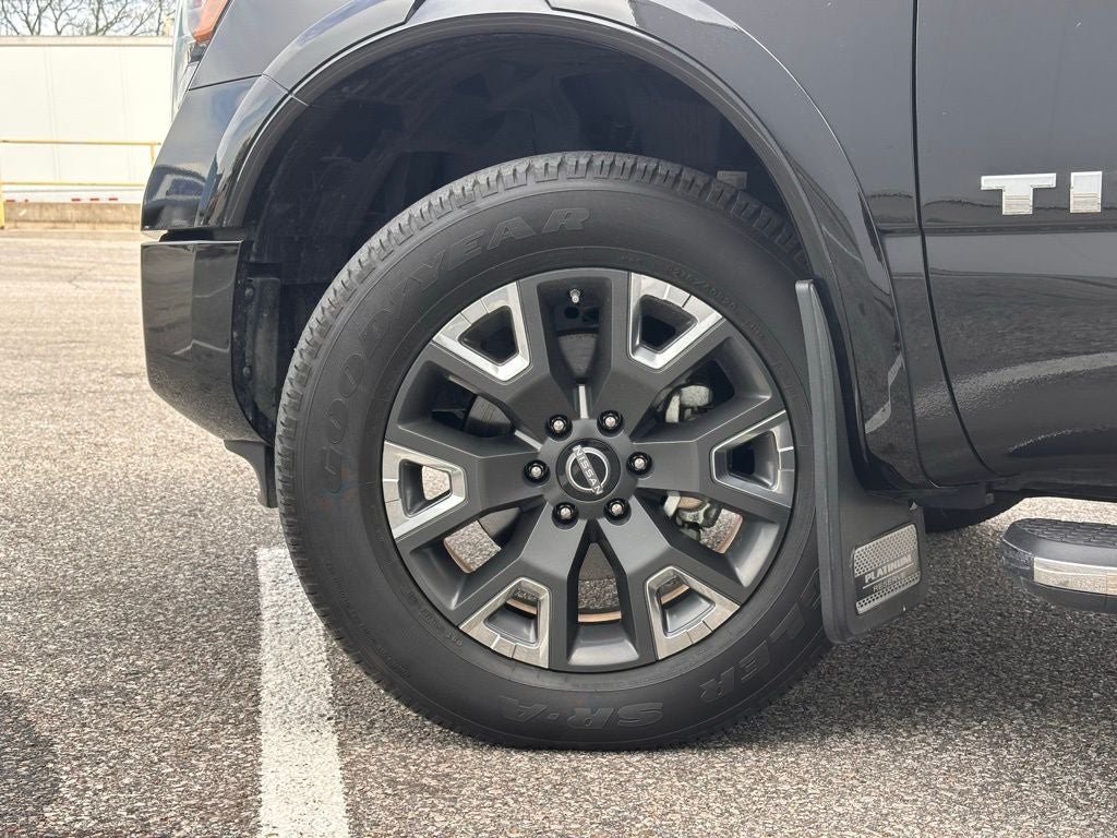 2024 Nissan Titan Platinum Reserve