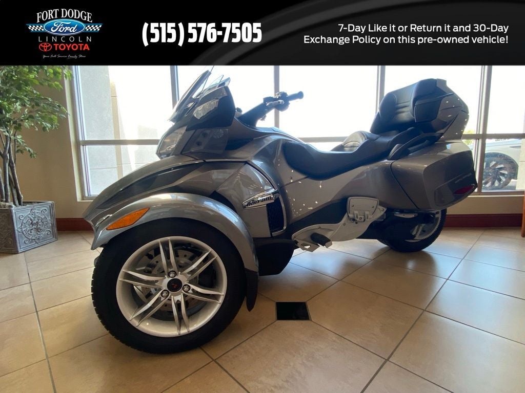 2011 Can-Am Spyder RT