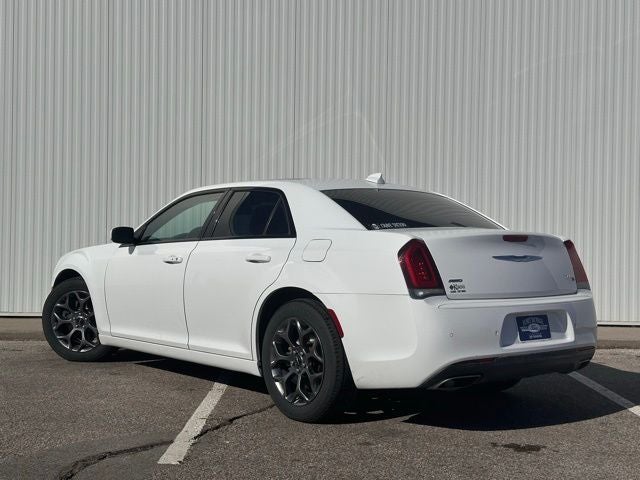 2016 Chrysler 300 S
