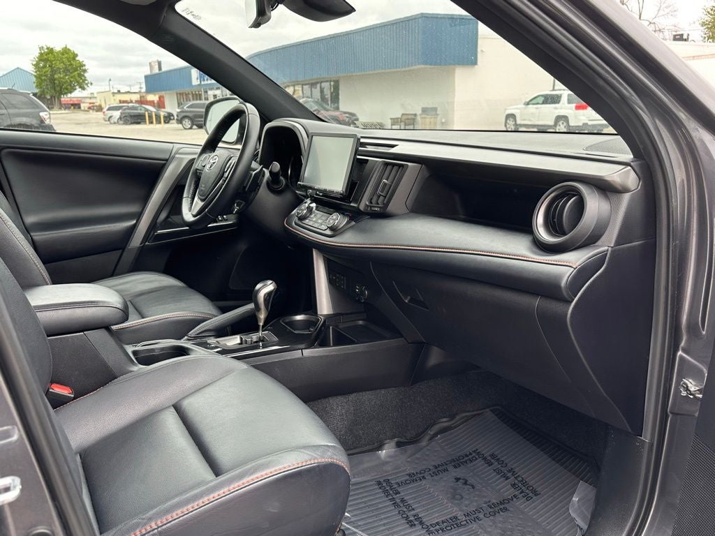2018 Toyota RAV4 SE