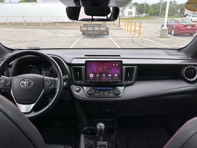 2018 Toyota RAV4 SE