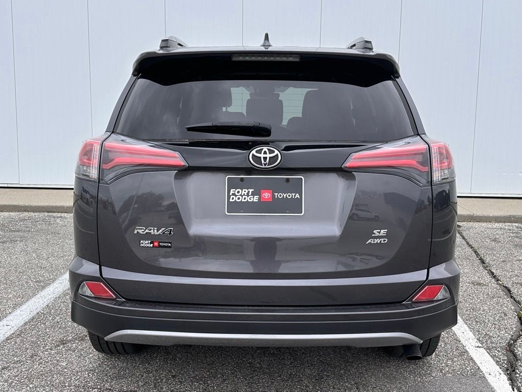 2018 Toyota RAV4 SE