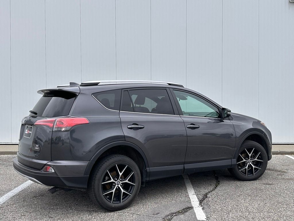 2018 Toyota RAV4 SE