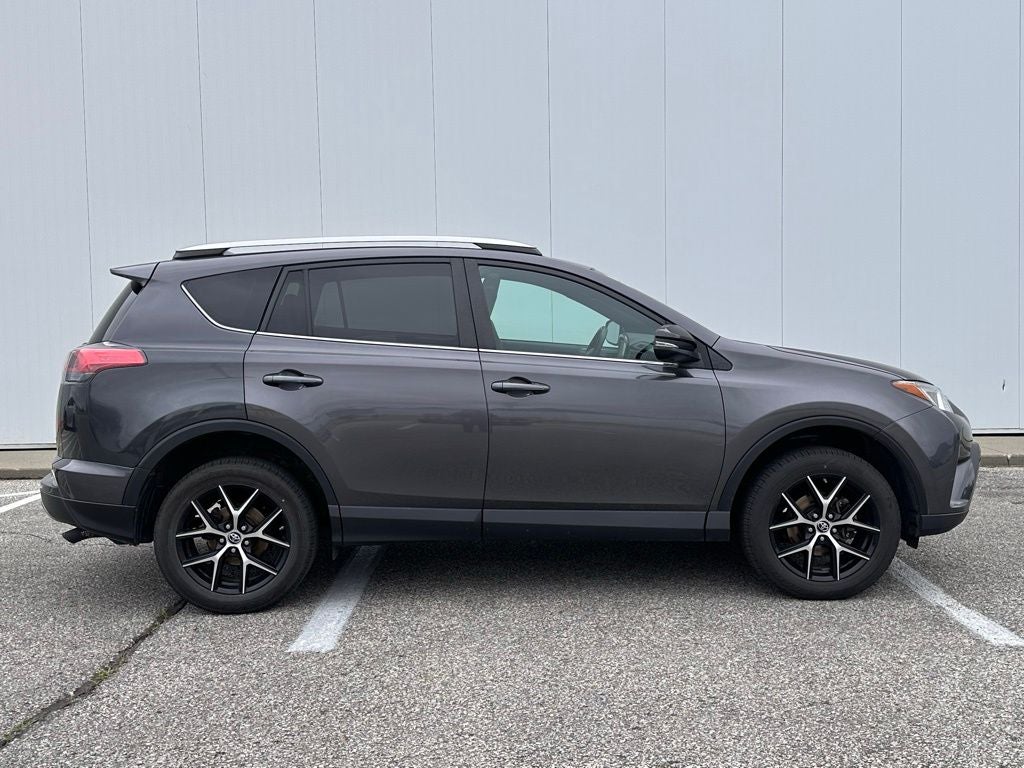 2018 Toyota RAV4 SE