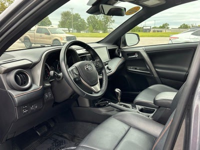 2018 Toyota RAV4 SE