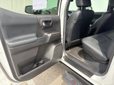 2022 Toyota Tacoma Limited V6