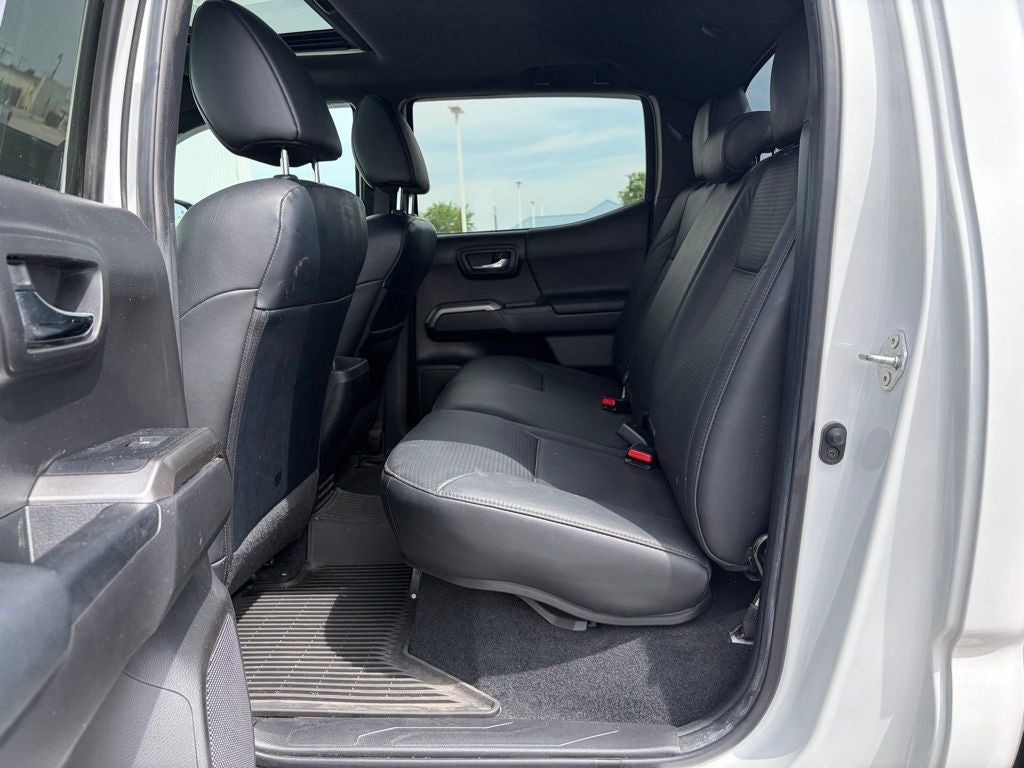 2022 Toyota Tacoma Limited V6