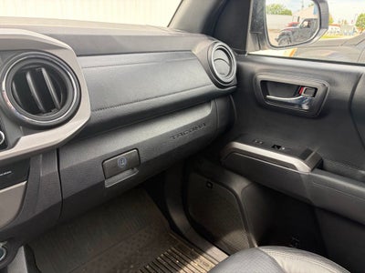 2022 Toyota Tacoma Limited V6