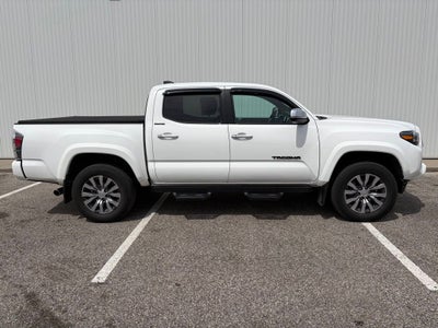 2022 Toyota Tacoma Limited V6