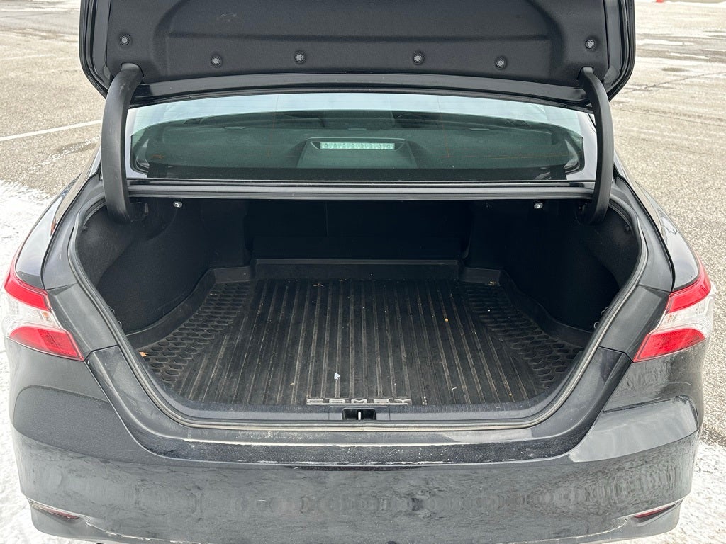 2019 Toyota Camry Hybrid LE