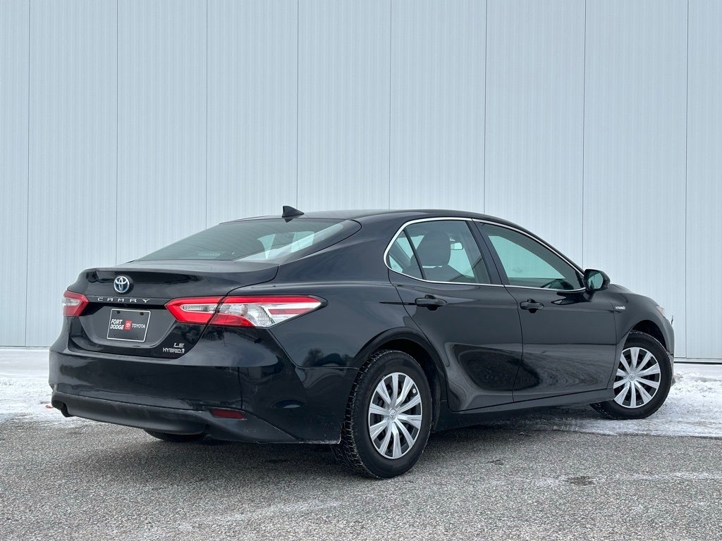 2019 Toyota Camry Hybrid LE