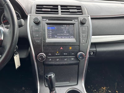 2015 Toyota Camry SE