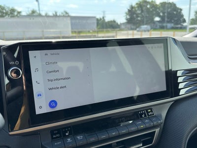 2025 Toyota Camry SE Hybrid