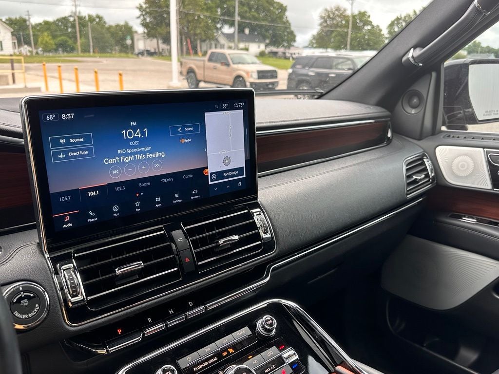2023 Lincoln Navigator Reserve