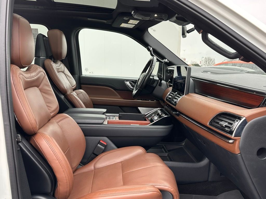 2023 Lincoln Navigator L Reserve