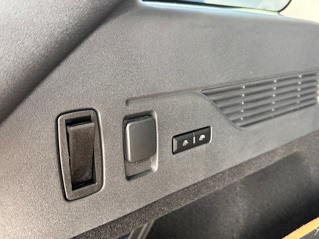 2025 Lincoln Nautilus Premiere II