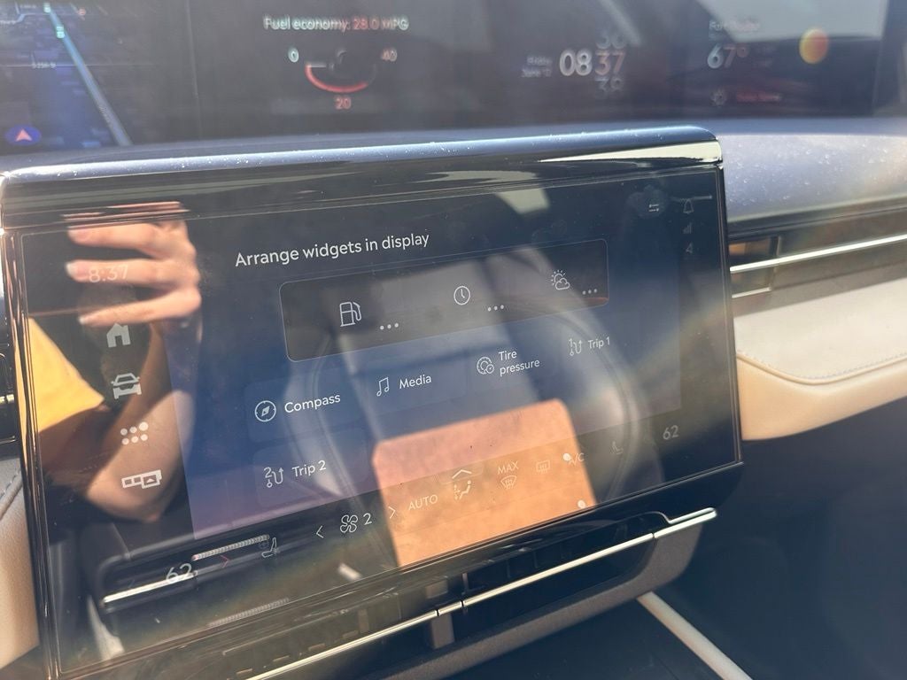 2025 Lincoln Nautilus Premiere II