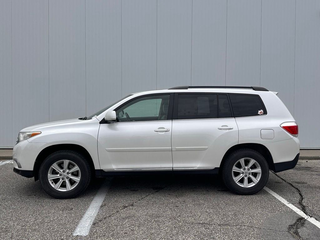 2011 Toyota Highlander SE