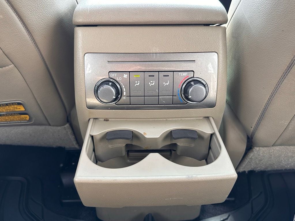 2011 Toyota Highlander SE