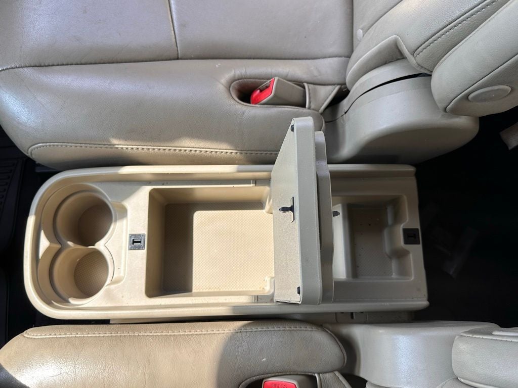 2011 Toyota Highlander SE