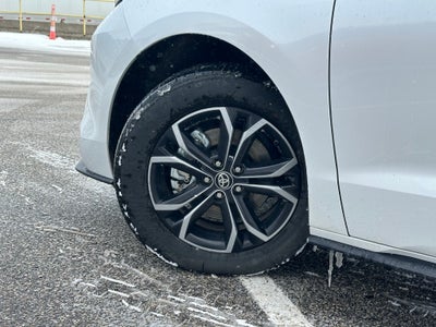 2025 Toyota Sienna Platinum Hybrid 7 Passenger