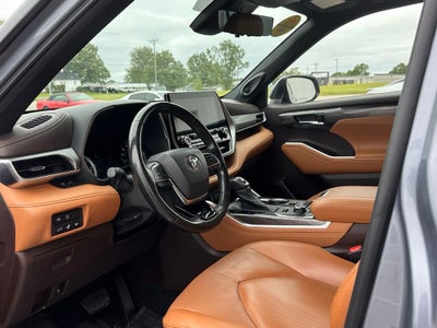 2021 Toyota Highlander Platinum