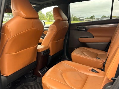 2021 Toyota Highlander Platinum