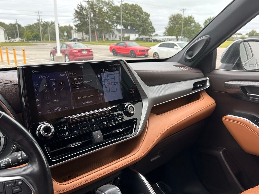 2021 Toyota Highlander Platinum