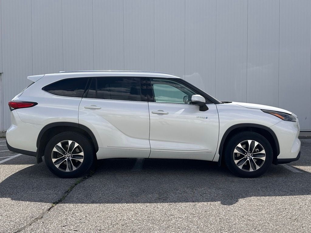2021 Toyota Highlander Hybrid XLE