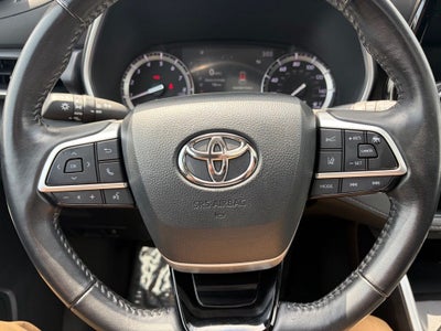 2022 Toyota Highlander XSE