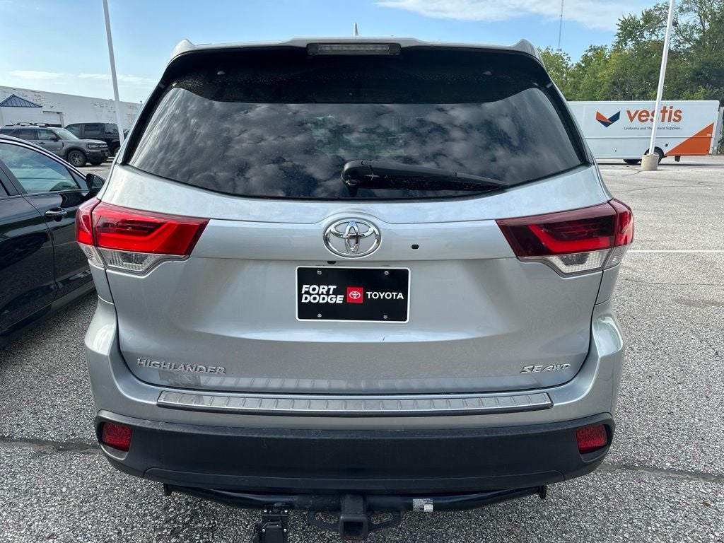 2019 Toyota Highlander SE