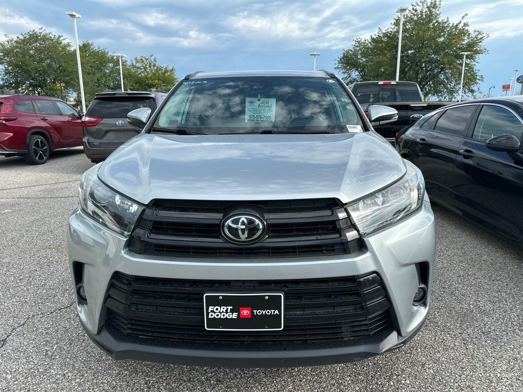 2019 Toyota Highlander SE